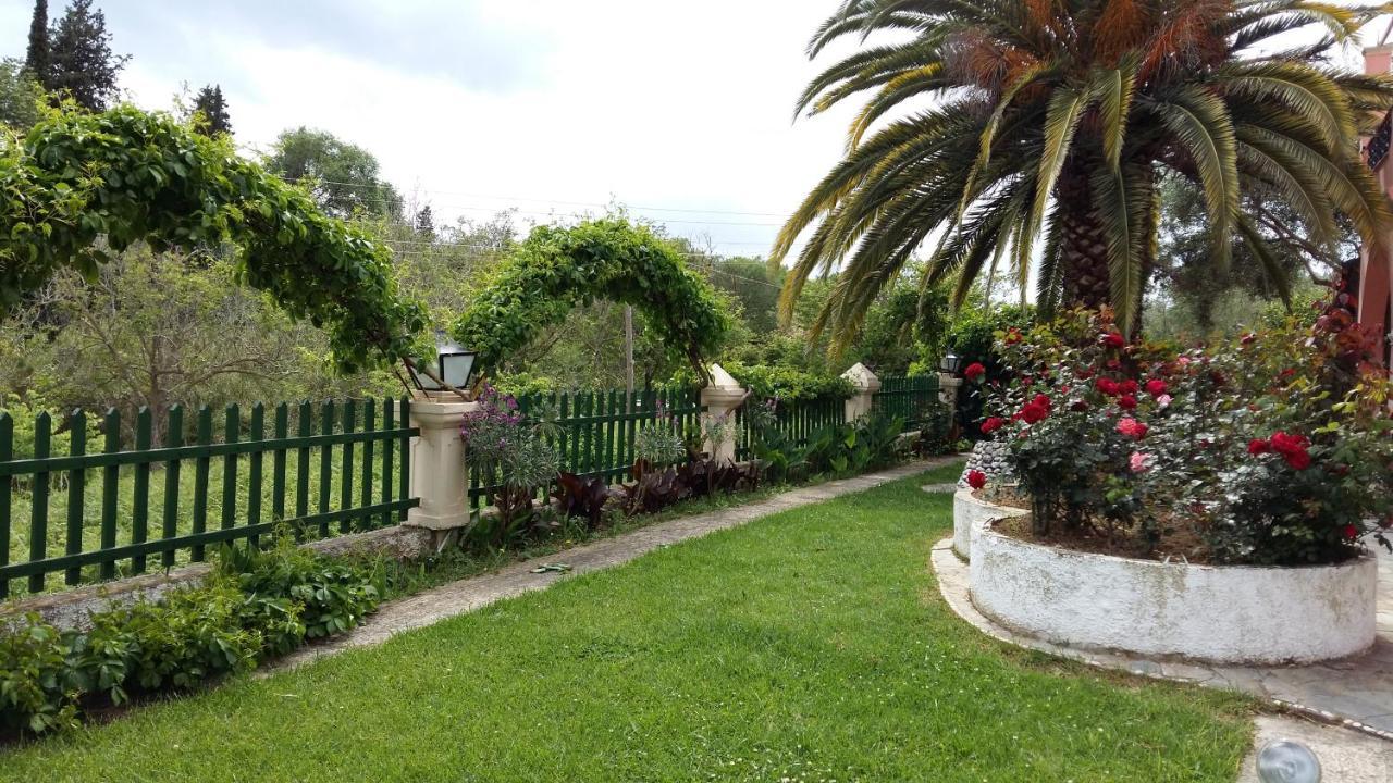 Pool Villa Grigoris Aspiotades Εξωτερικό φωτογραφία